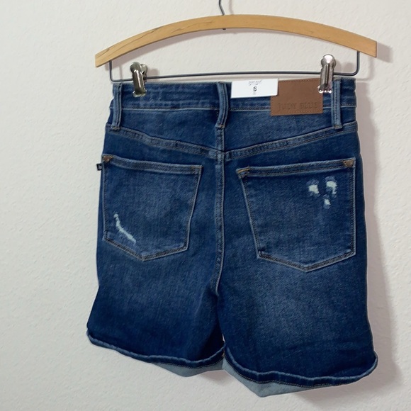 🐆NWT Judy Blue High Waisted distressed shorts! - Picture 8 of 12